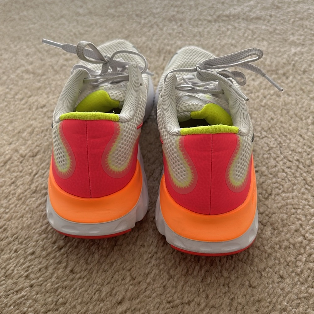 Used Nikes - Picture 4 of 4